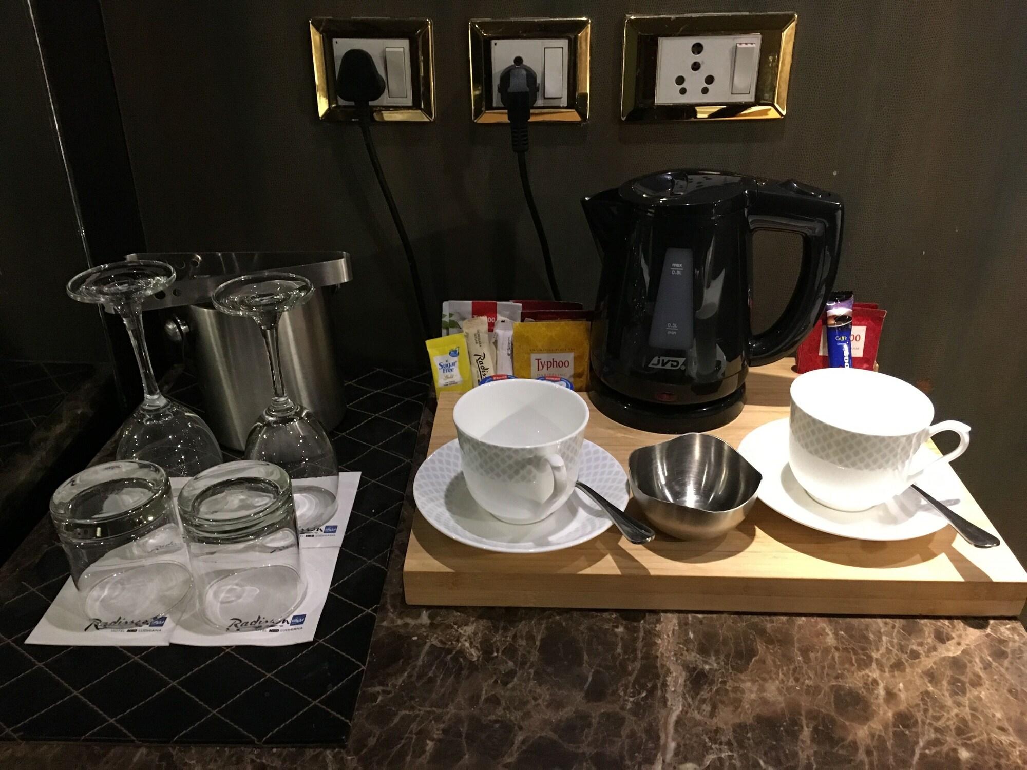 Radisson Blu Hotel Mbd Лудхиана Экстерьер фото