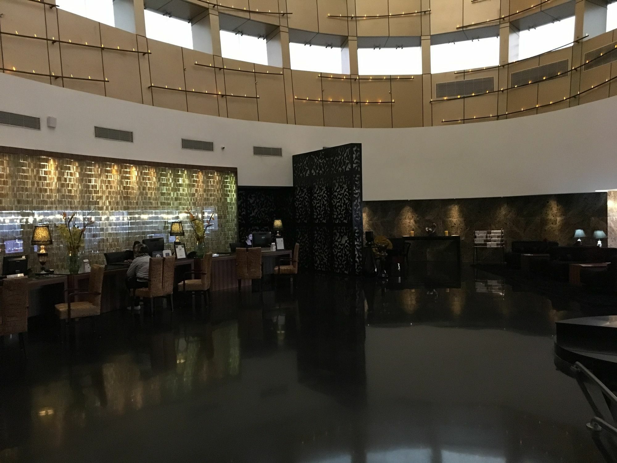 Radisson Blu Hotel Mbd Лудхиана Экстерьер фото